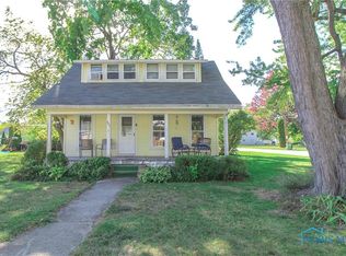 827 Pierce St, Maumee, OH 43537