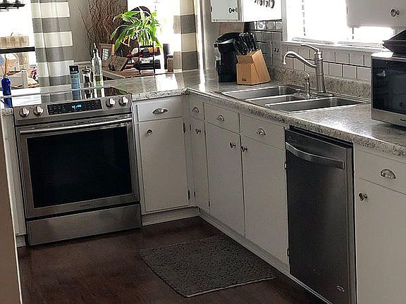 5th image of 119 Oakwood Cir
