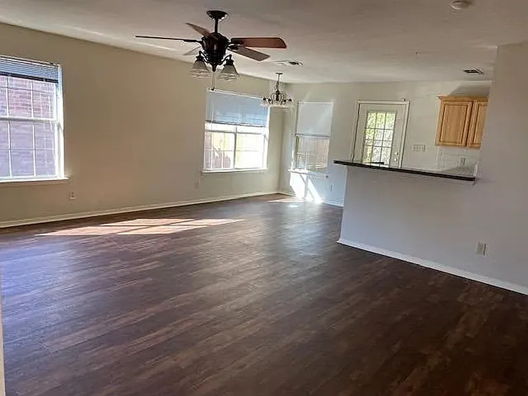516 Tenison Ln — Photo 18