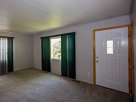 5th image of 2904 Riverview Ln