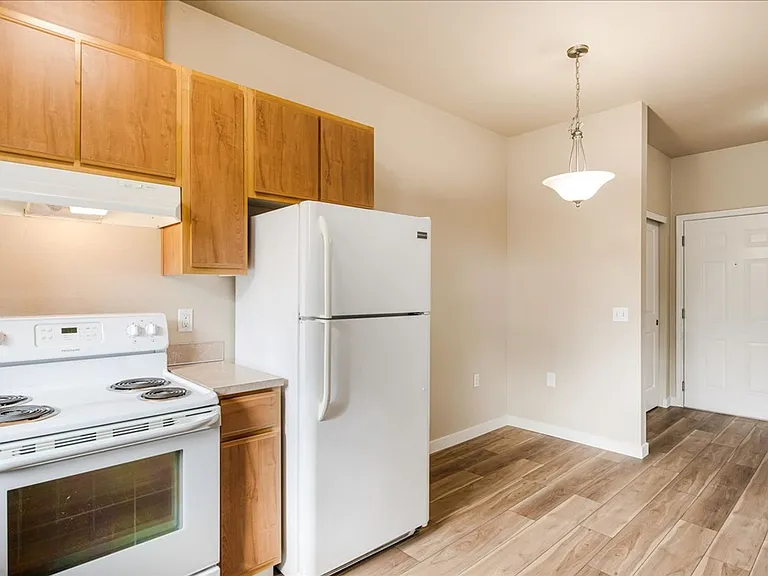 Hawk's Point Apartments — Photo 25