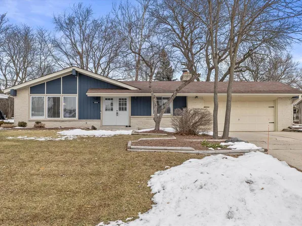 12940 West Wilbur DRIVE, New Berlin, WI 53151