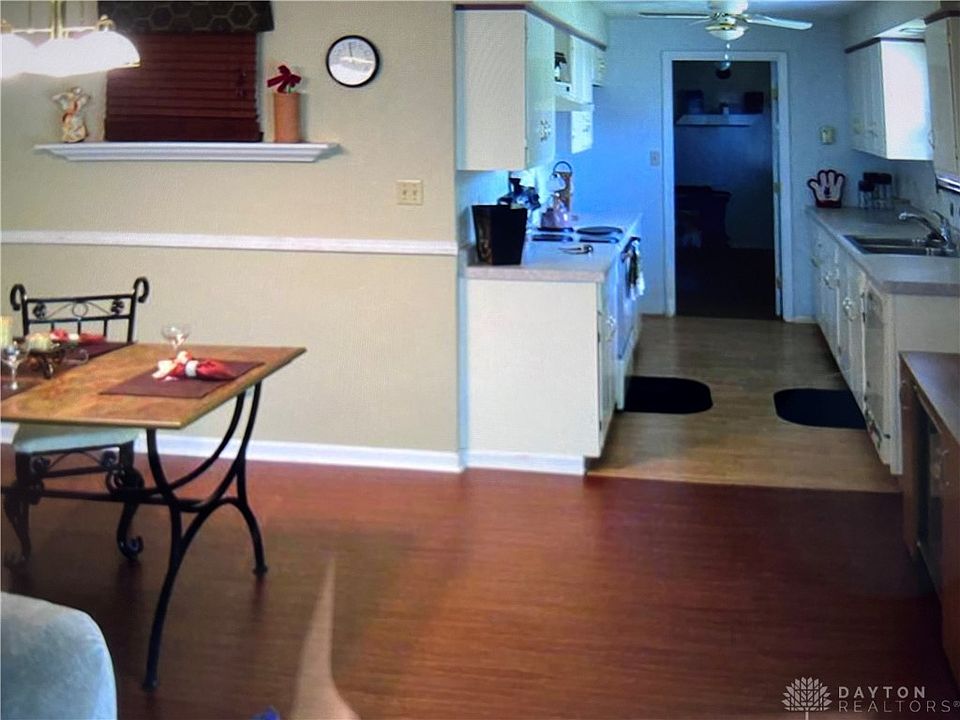 2nd image of 531 Bradfield Dr