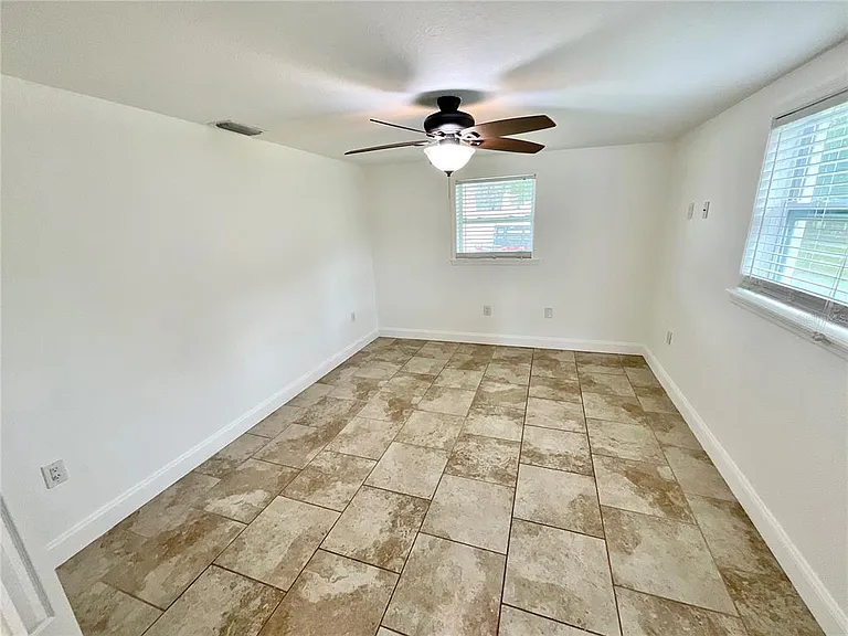 4233 Belle Isle Ct — Photo 16