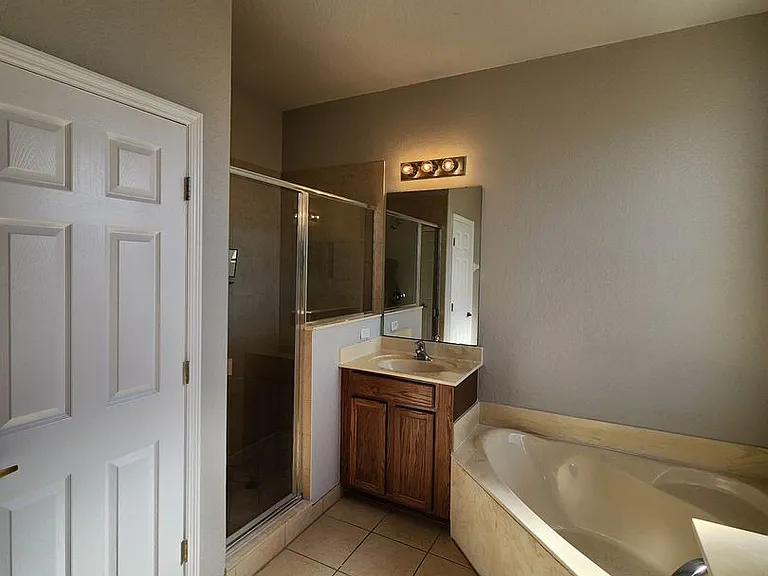 1496 Portofino Meadows Blvd — Photo 27