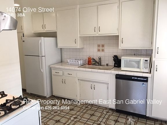 3rd image of 14074 Olive St