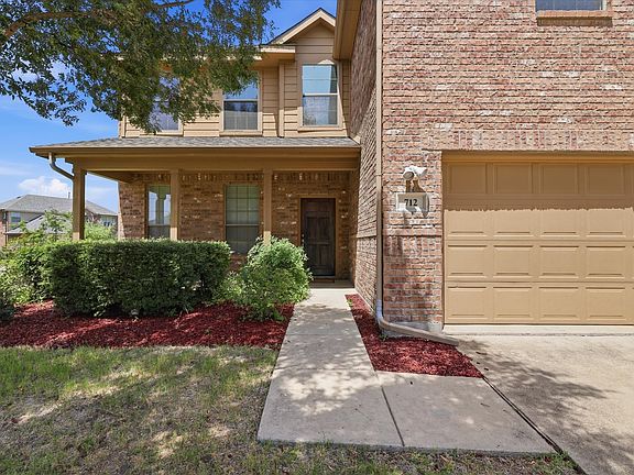 3rd image of 712 Hawk Valley Dr