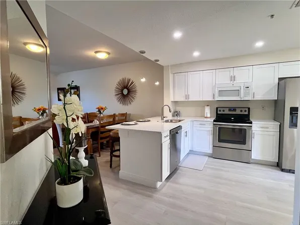 6920 Huntington Lakes Cir APT 103, Naples, FL 34119