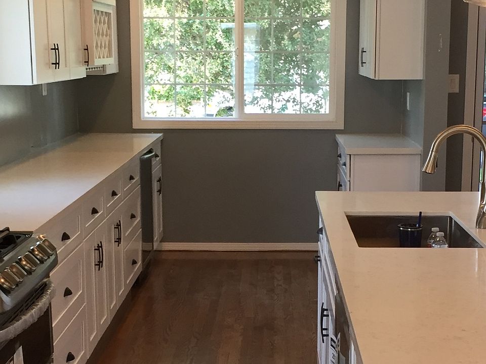 2nd image of 2711 Tulane Ave