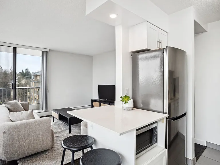 1305 W 12th Ave — Photo 92