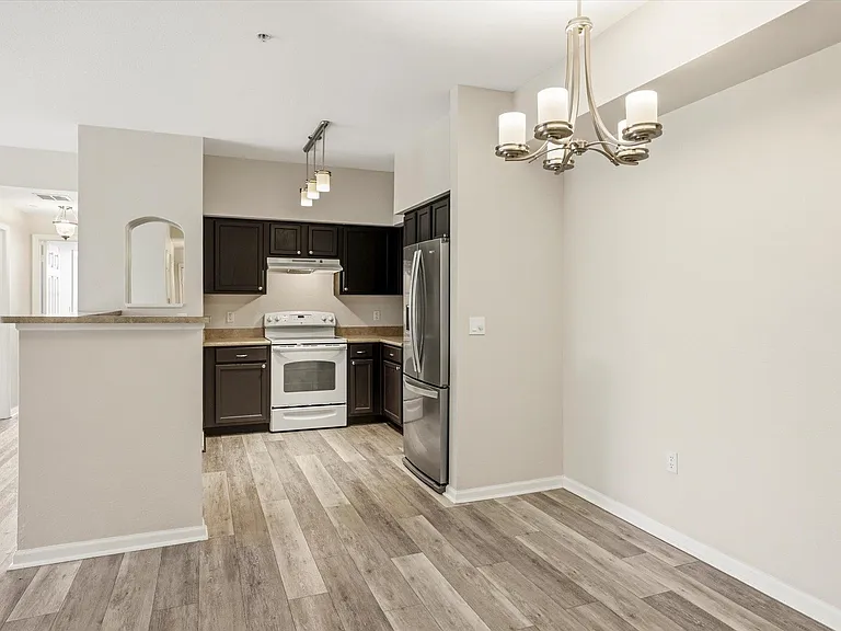 2801 Chancellorsville Dr #718 — Photo 7