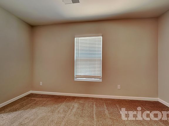 5th image of 341 Freeman Cir