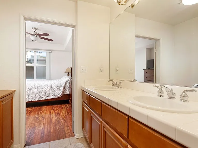 350 K St #413 — Photo 15