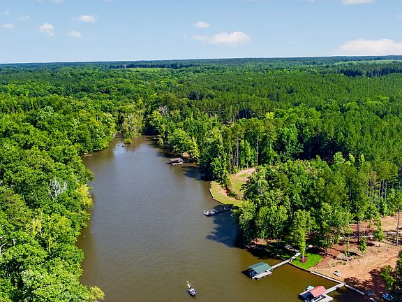 4th image of 112 Waterside Dr
