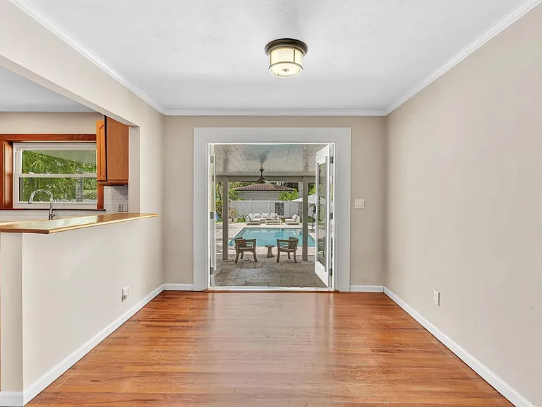 1527 Mayo St — Photo 21