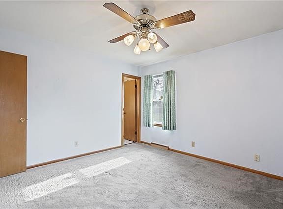 4th image of 2123 Saint John Ave