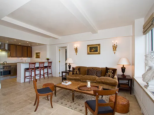 Sold by Sotheby's International Realty | media 10