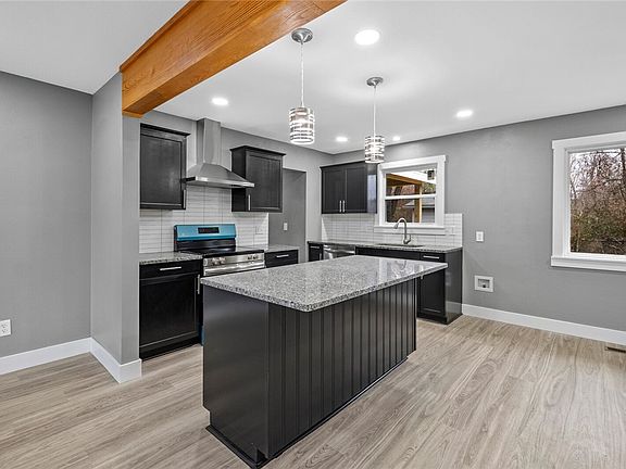 3rd image of 742 N 12th St