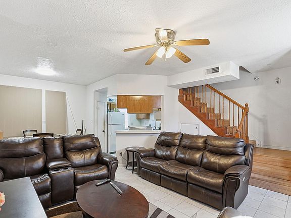 5th image of 8320 Wild Rose St APT 4B