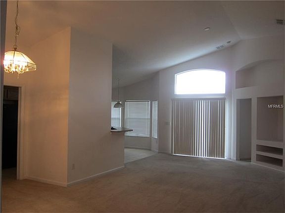 5th image of 15634 Markham Dr