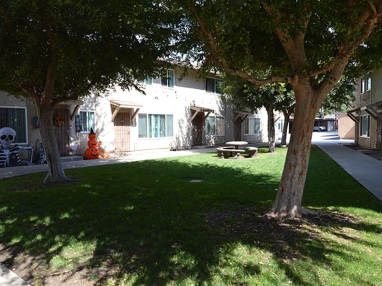 159 S Sunol Dr #7 — Photo 2