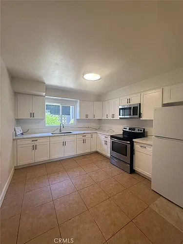 2018 Las Vegas Ave #8 Photo 1