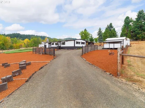 518 Cleveland Hill Rd, Roseburg, OR 97471