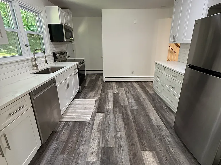 19 Old Town Rd — Photo 11
