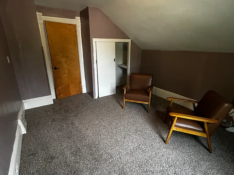 1437 W Bent Ave — Photo 19