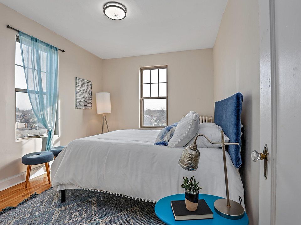 14841 Kercheval St Penthouse 1, photo 8