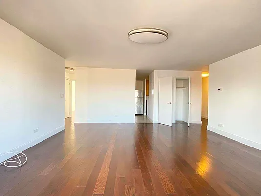 Rented by Bruma Realty LLC | media 4