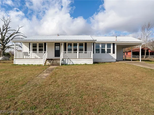 104660 S 4760th Rd, Muldrow, OK 74948