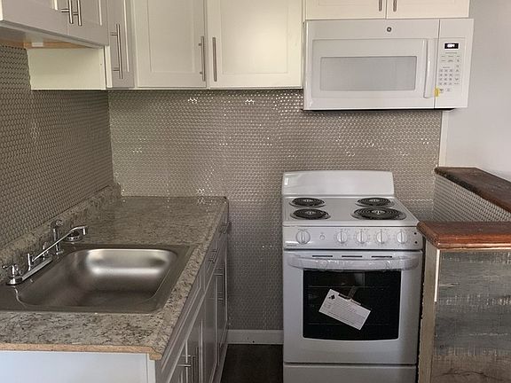 3rd image of 1307 W Rockland St APT 6