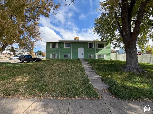 1388 N Nayon Dr, Layton, UT 84040