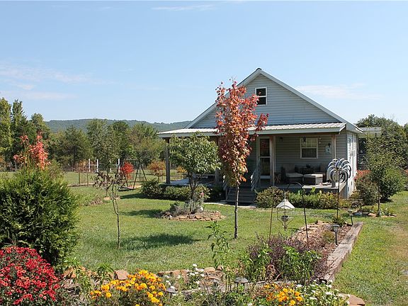 2nd image of 2462 Hilltop Rd