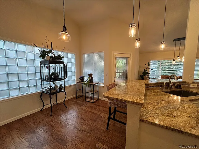 10025 Teton Ct — Photo 9
