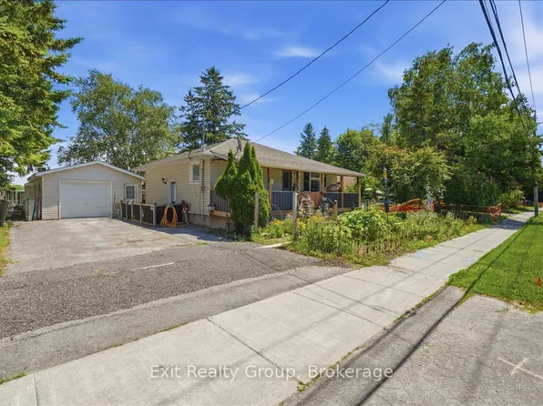 119 Prince Edward St, Brighton, ON K0K 1H0
