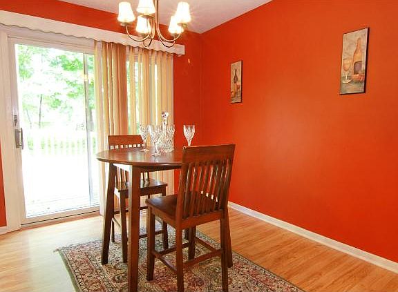 4th image of 4179 Clover Ave