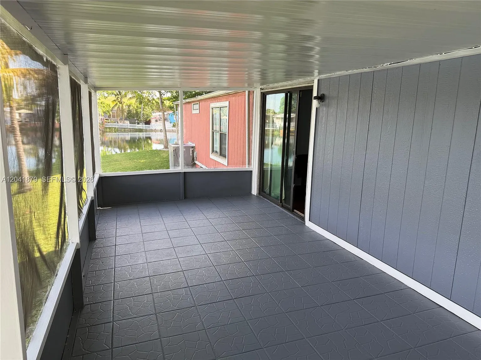 2 bed, 1.0 bath, $2,000 — Photo 3