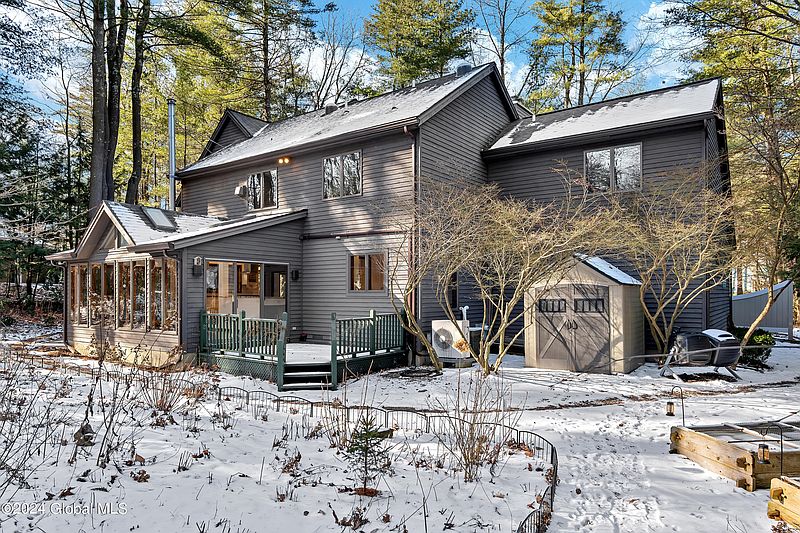 2nd image of 7 Birch Hill Court