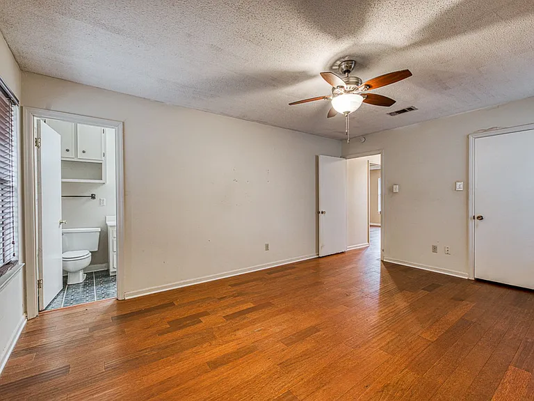 12119 Shawnee Forest Dr — Photo 15