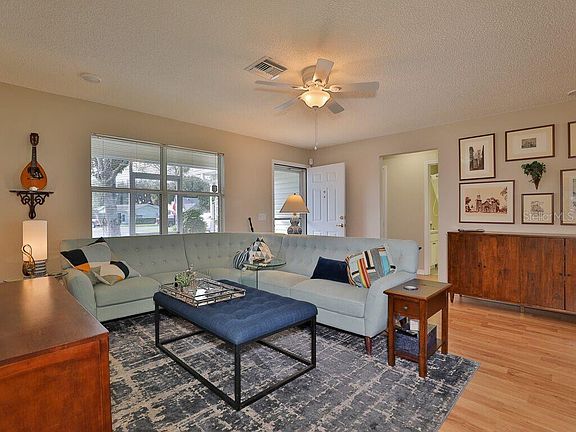 4th image of 1203 La Paloma Pl