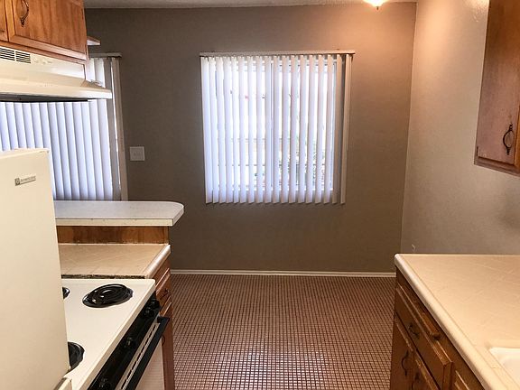 4th image of 3620 Georgia St APT 2