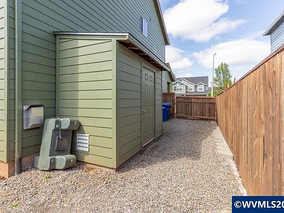 3rd image of 3066 Elliot St NW