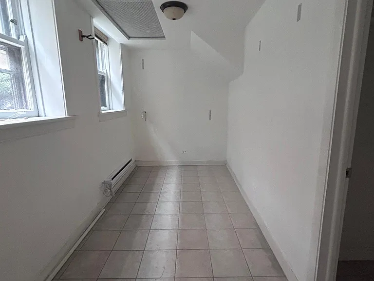 Walk in Closet 2