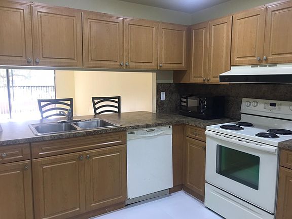 3rd image of 7500 NW 1st Ct APT 204