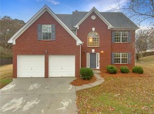 560 Howell Dr, Locust Grove, GA 30248