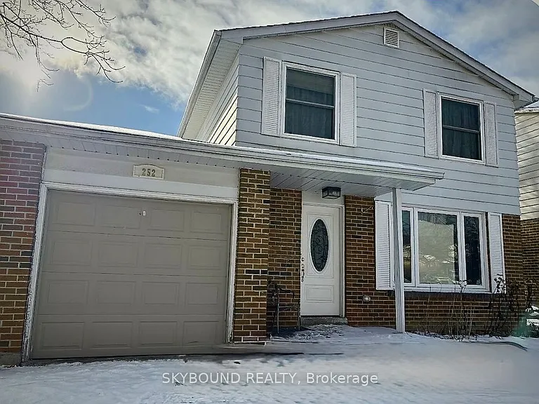 252 William Roe Blvd N #3 — Photo 1