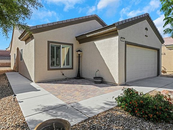 3rd image of 7661 Fieldfare Dr