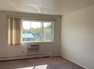 4601 W Saginaw Hwy APT 4, Lansing, MI 48917